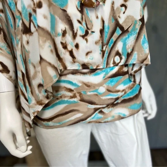 🛑 𝙎𝙊𝙇𝘿 𝙊𝙐𝙏 🛑  𝘾𝙝𝙞𝙘𝙤'𝙨 Travelers Collection Women’s Kimono Style Blouse Size 1 - Picture 10 of 13